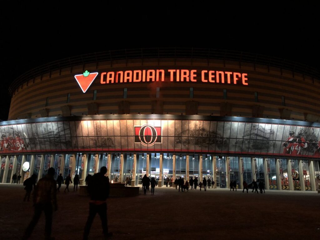 Canadian Tire Centre guide Itinerant Fan
