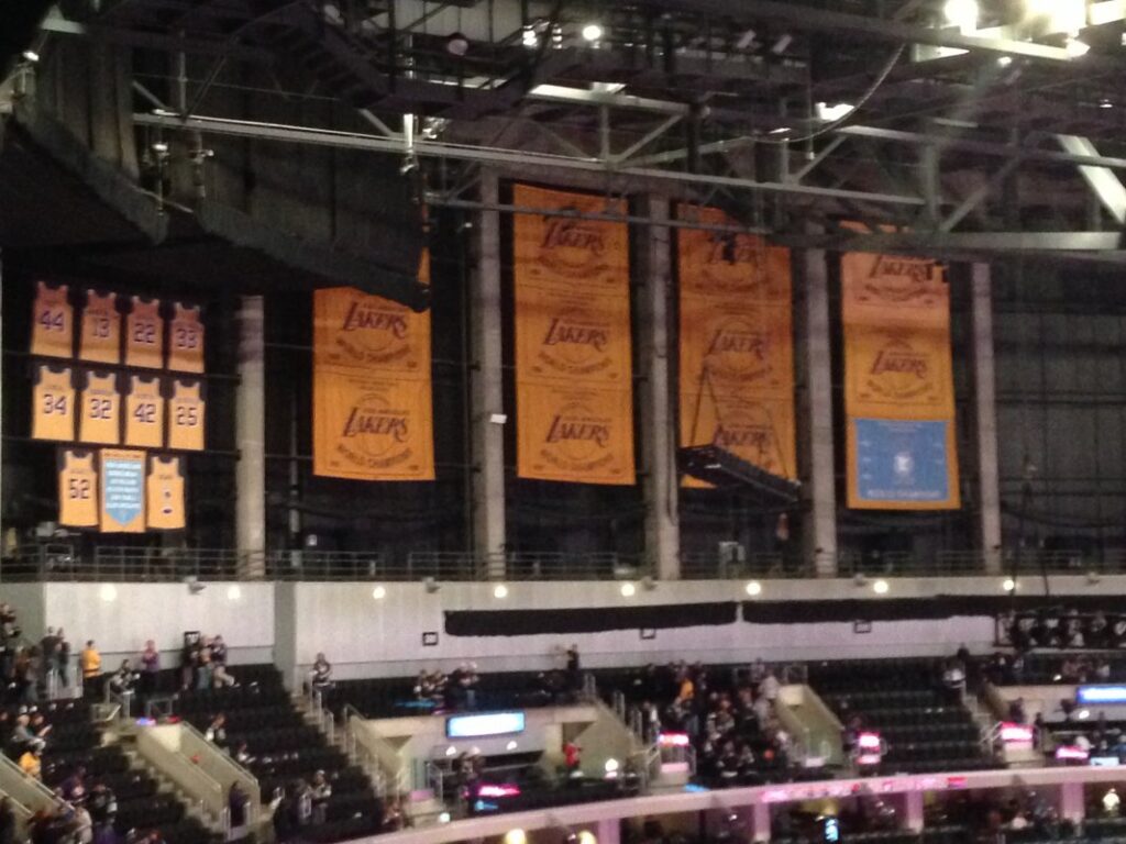 staples-center-guide-the-itinerant-fan